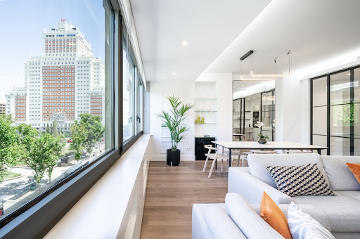 Apartamentos Madrid Plaza — INMOBILIARIA en Madrid