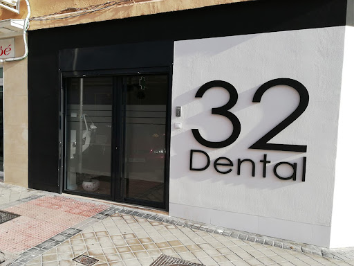 32 Dental | Dentista en Madrid — SALUD en Madrid