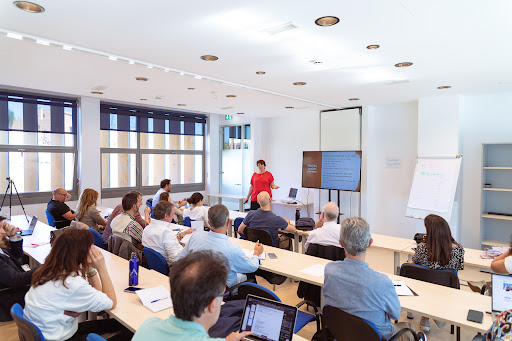 Elena Durán |Consultora de Marketing | Formación |Estrategias de marketing |Whatsapp Marketing |Madrid — SERVICIOS en Madrid